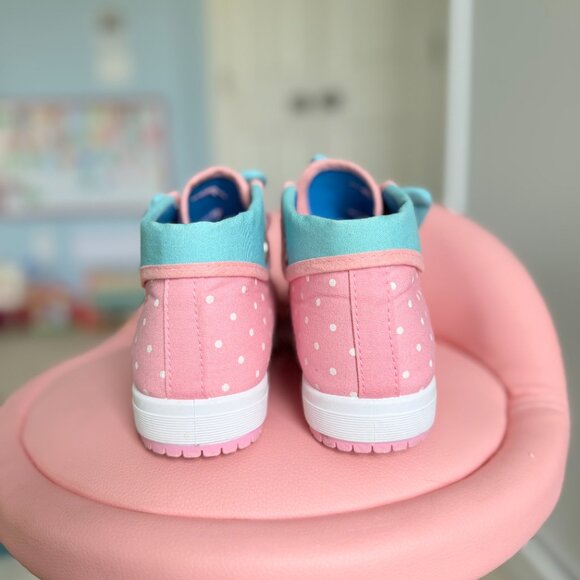 Kawaii Pastel Pink and Blue Bow Sneakers - Picture 4 of 10